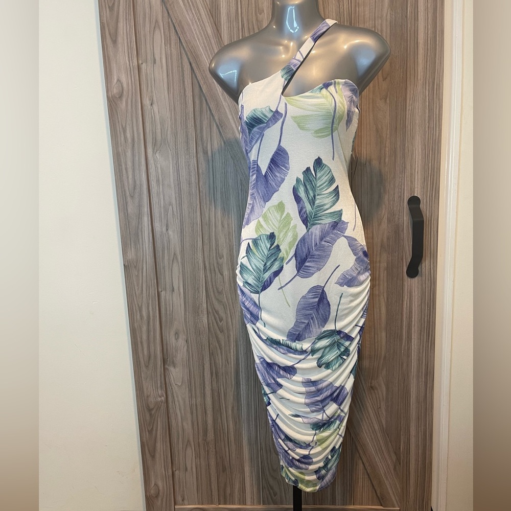 New with tags White Blue Green Floral Print One Shoulder Ruched